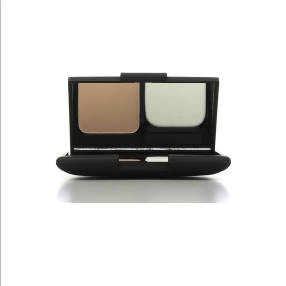 Elf Translucent Powder - Picture 2 of 2